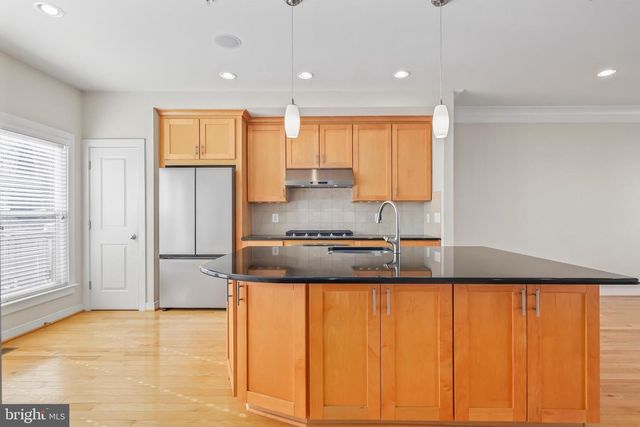 12133 TRIBUNE ST, Fairfax, VA 22033