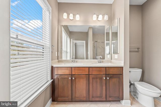 12133 TRIBUNE ST, Fairfax, VA 22033