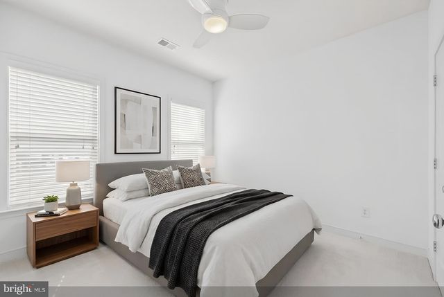 12133 TRIBUNE ST, Fairfax, VA 22033