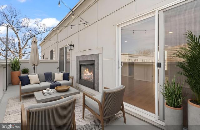 12133 TRIBUNE ST, Fairfax, VA 22033