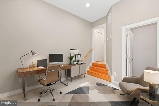 12133 TRIBUNE ST, Fairfax, VA 22033