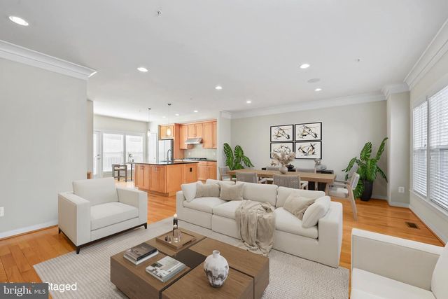 12133 TRIBUNE ST, Fairfax, VA 22033