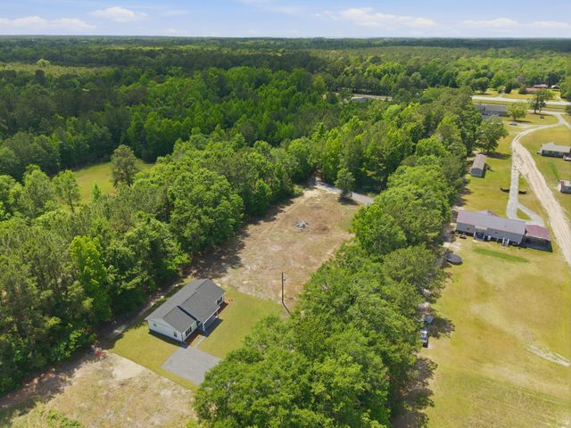 141 Kylie Lane, Saint Stephen, SC 29479