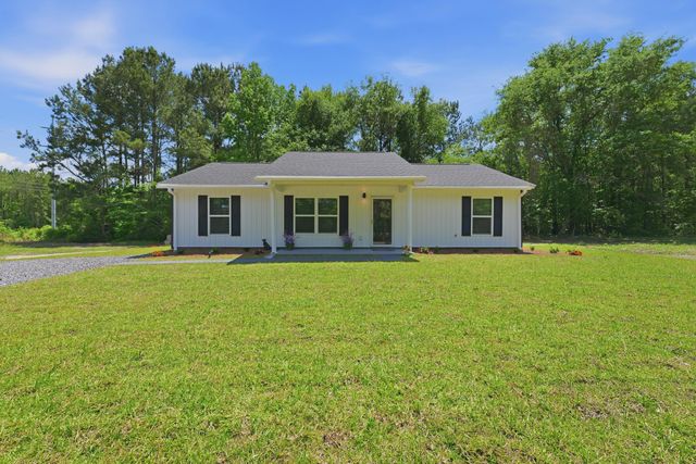141 Kylie Lane, Saint Stephen, SC 29479