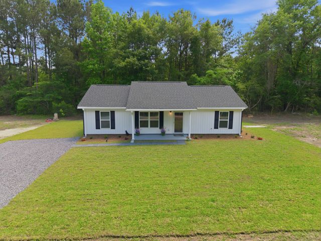 141 Kylie Lane, Saint Stephen, SC 29479