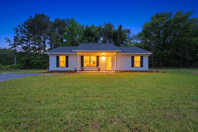 141 Kylie Lane, Saint Stephen, SC 29479