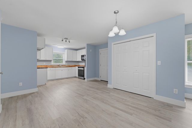 141 Kylie Lane, Saint Stephen, SC 29479