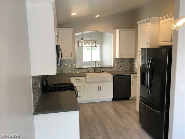 10421 NIAGARA FALLS Lane, Las Vegas, NV 89144