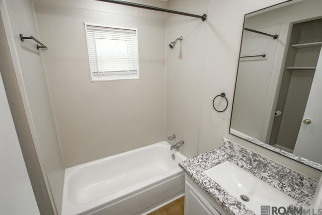 33872 Courtney Ln, Denham Springs, LA 70706
