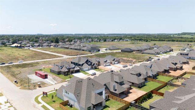 2820 E Monroe Street, Broken Arrow, OK 74014