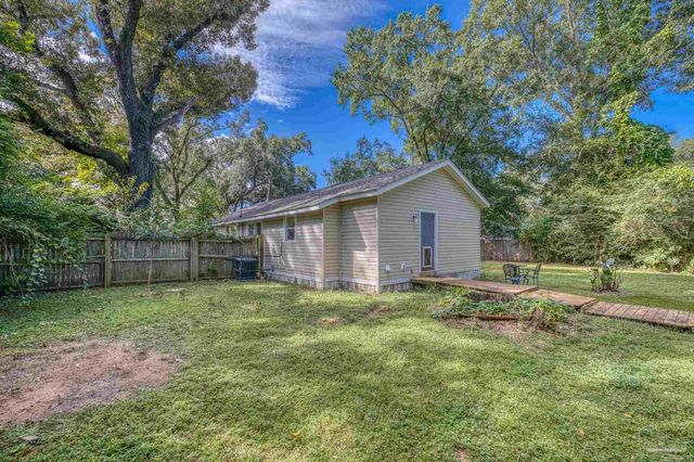 600 W Hannah St, Pensacola, FL 32534
