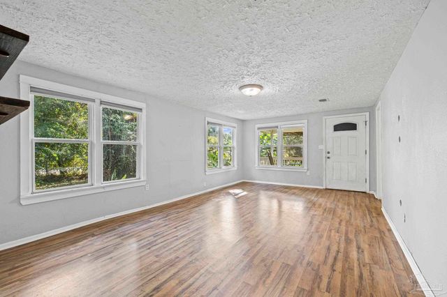 600 W Hannah St, Pensacola, FL 32534