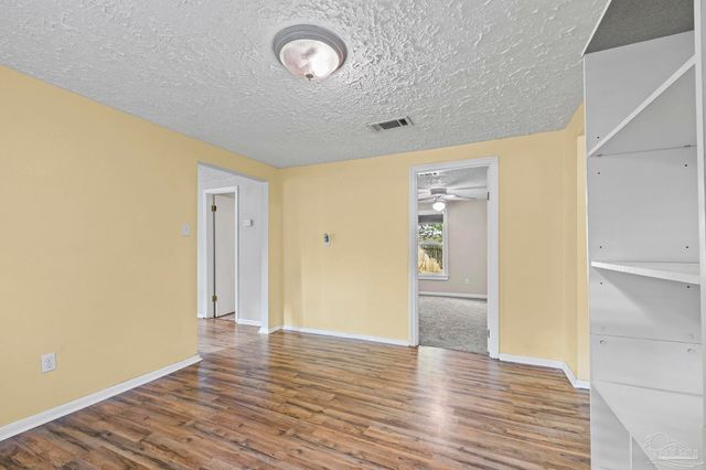 600 W Hannah St, Pensacola, FL 32534