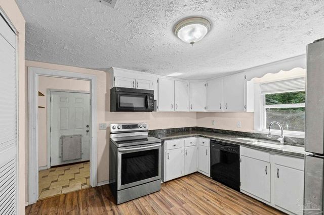 600 W Hannah St, Pensacola, FL 32534