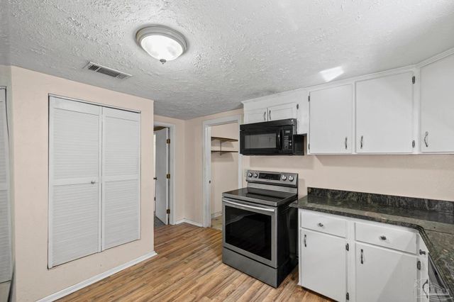 600 W Hannah St, Pensacola, FL 32534