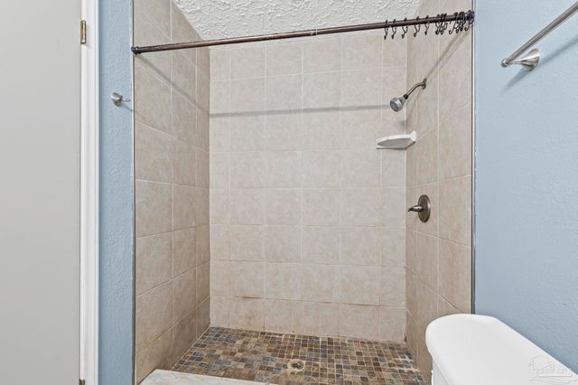 600 W Hannah St, Pensacola, FL 32534