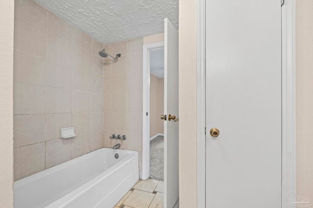 600 W Hannah St, Pensacola, FL 32534