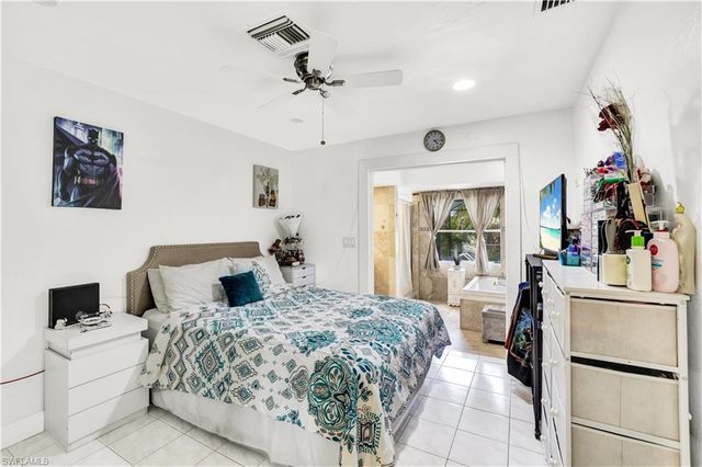 2540 47th TER SW, Naples, FL 34116