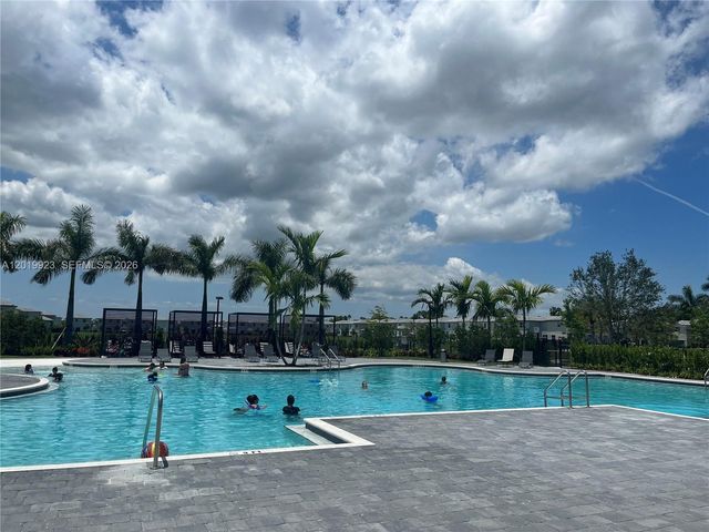 2628 SE 19th St 2628, Homestead, FL 33035