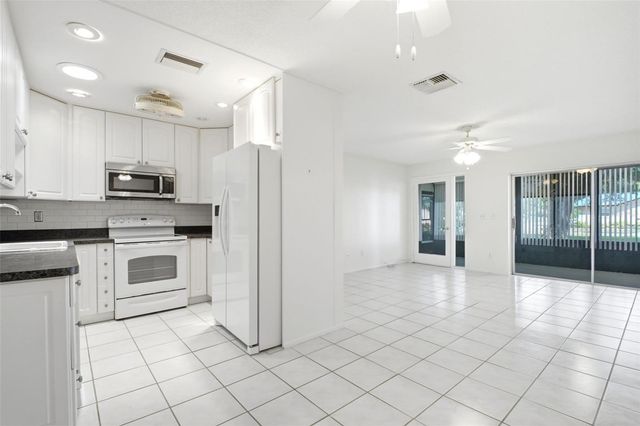 1335 QUEEN ANNE DRIVE C, Palm Harbor, FL 34684