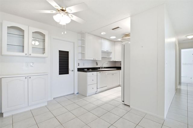 1335 QUEEN ANNE DRIVE C, Palm Harbor, FL 34684