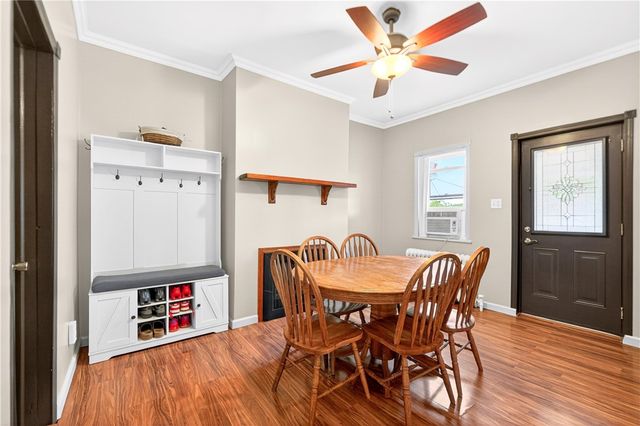118 Center Ave, Mt Pleasant Boro, PA 15666