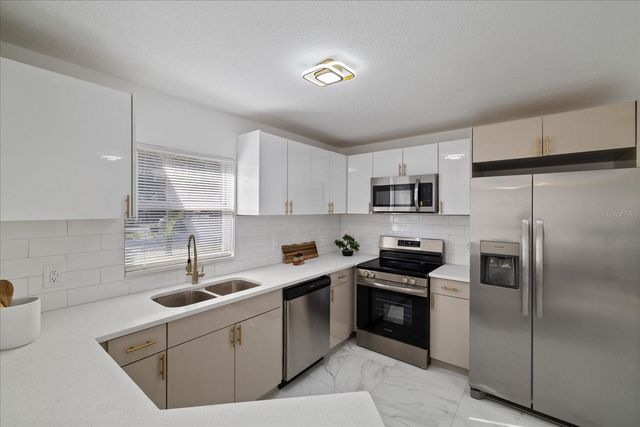5907 N 32ND STREET, Tampa, FL 33610