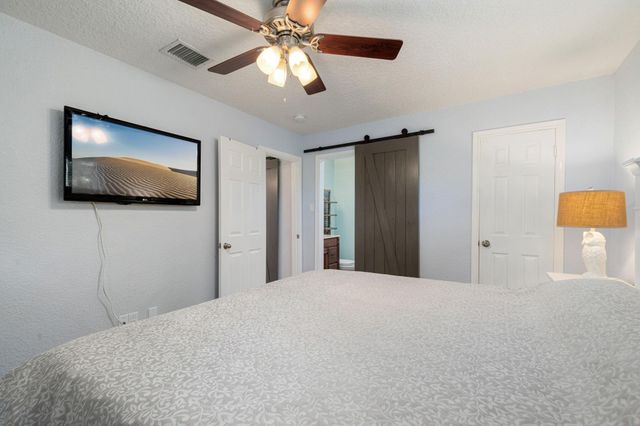 16611 Townes Road, Friendswood, TX 77546