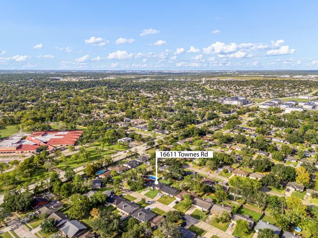 16611 Townes Road, Friendswood, TX 77546