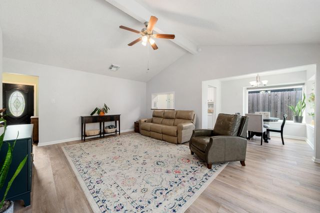 16611 Townes Road, Friendswood, TX 77546