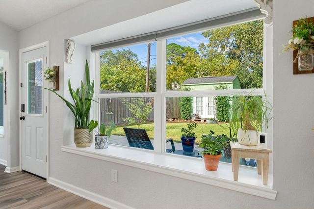 16611 Townes Road, Friendswood, TX 77546