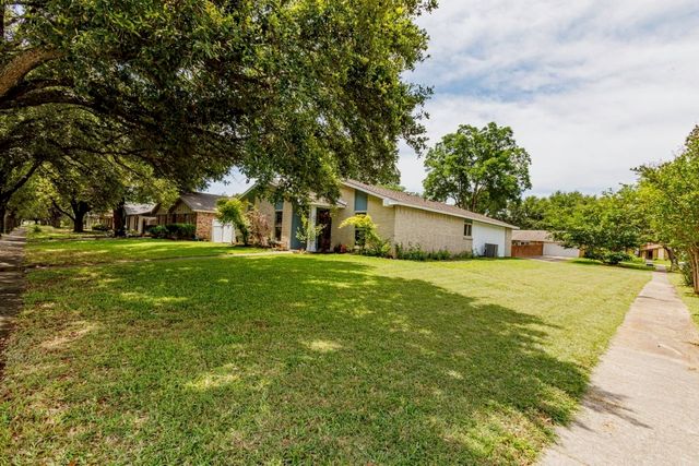 2429 Norway Drive, Garland, TX 75040