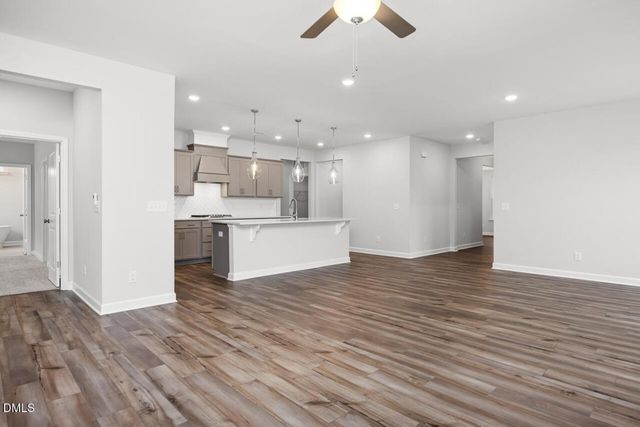 10 Conservatory Drive, Lillington, NC 27546