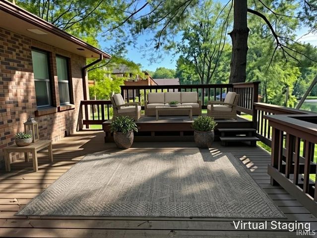 8217 Berry Drive, Evansville, IN 47710