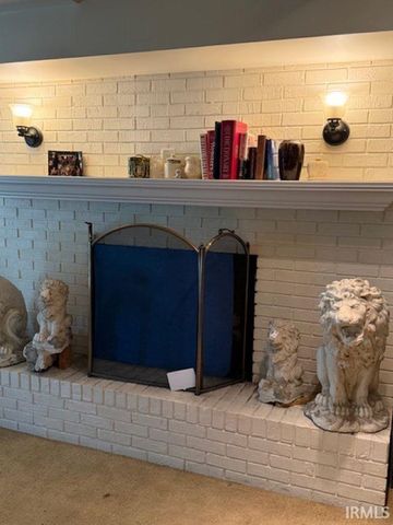8217 Berry Drive, Evansville, IN 47710