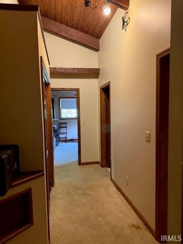 8217 Berry Drive, Evansville, IN 47710