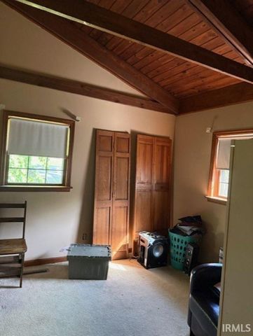 8217 Berry Drive, Evansville, IN 47710