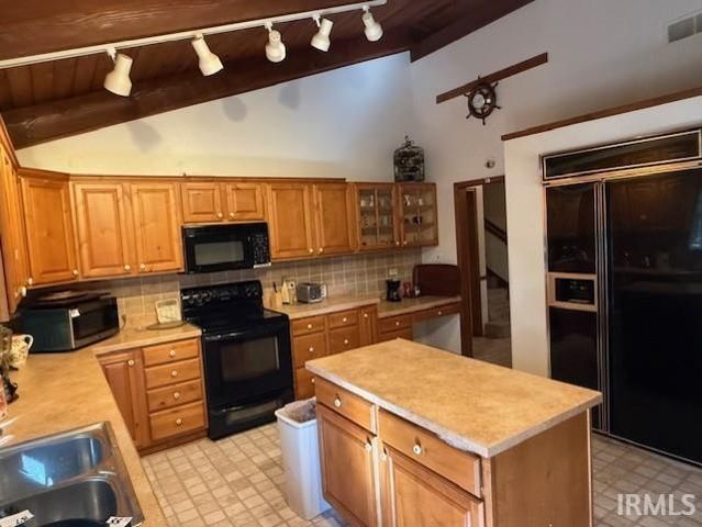 8217 Berry Drive, Evansville, IN 47710