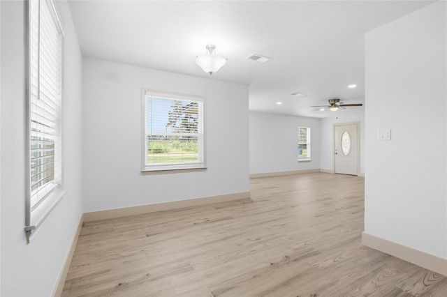 10516 Fairview Drive, Conroe, TX 77385