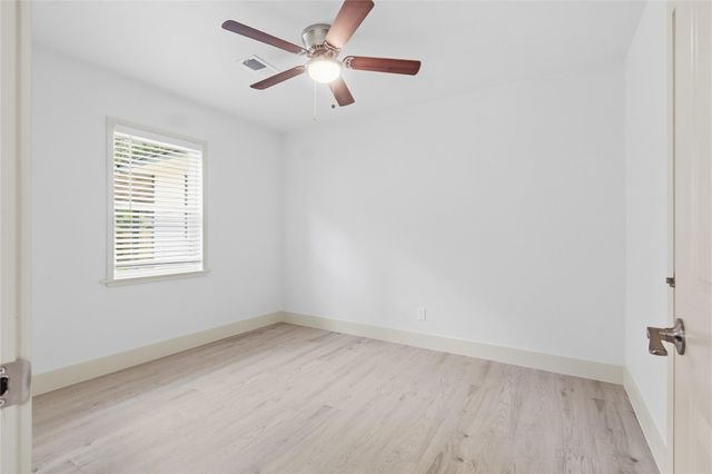 10516 Fairview Drive, Conroe, TX 77385