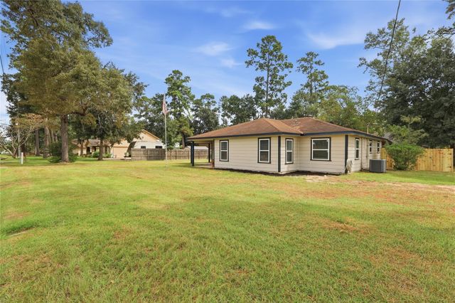 10516 Fairview Drive, Conroe, TX 77385
