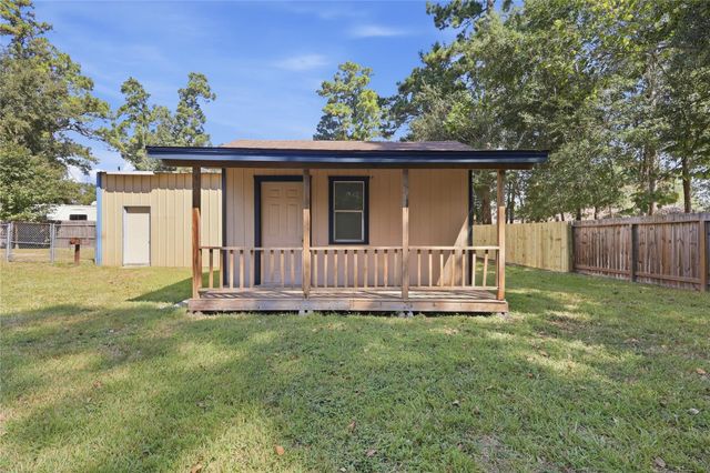 10516 Fairview Drive, Conroe, TX 77385