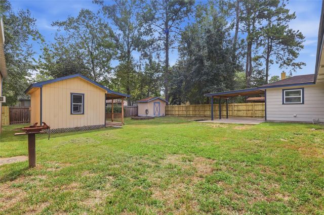10516 Fairview Drive, Conroe, TX 77385