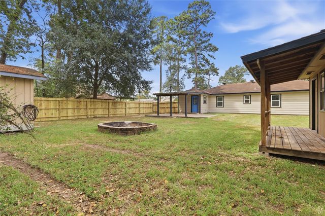 10516 Fairview Drive, Conroe, TX 77385