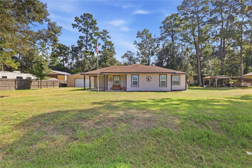 10516 Fairview Drive, Conroe, TX 77385