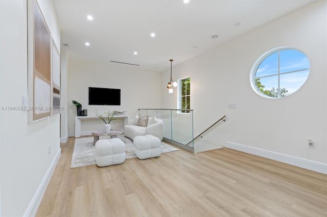 3495 SW 3rd Ave, Miami, FL 33145