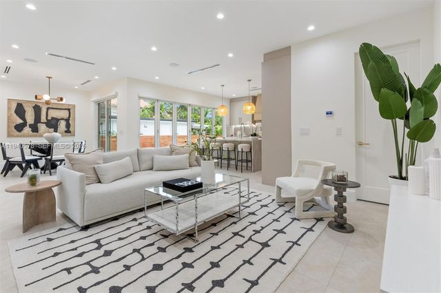 3495 SW 3rd Ave, Miami, FL 33145