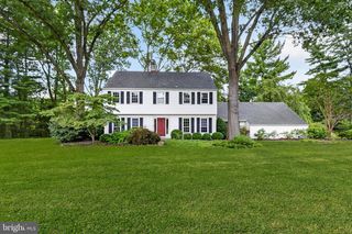 9 WYNNEWOOD DR, Cranbury, NJ 08512