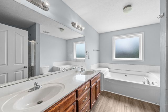 770 Ellie Nat Dr, Clarksville, TN 37040