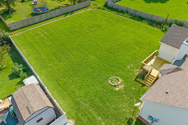 770 Ellie Nat Dr, Clarksville, TN 37040